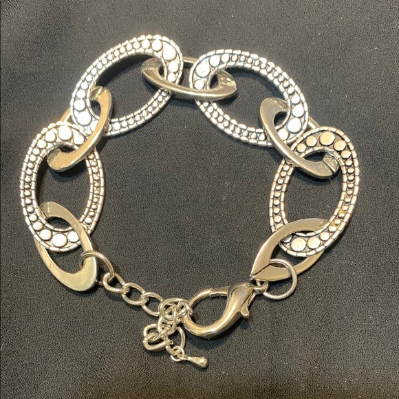 Jewelry - Elegant Silver Plated Chain Bracelet